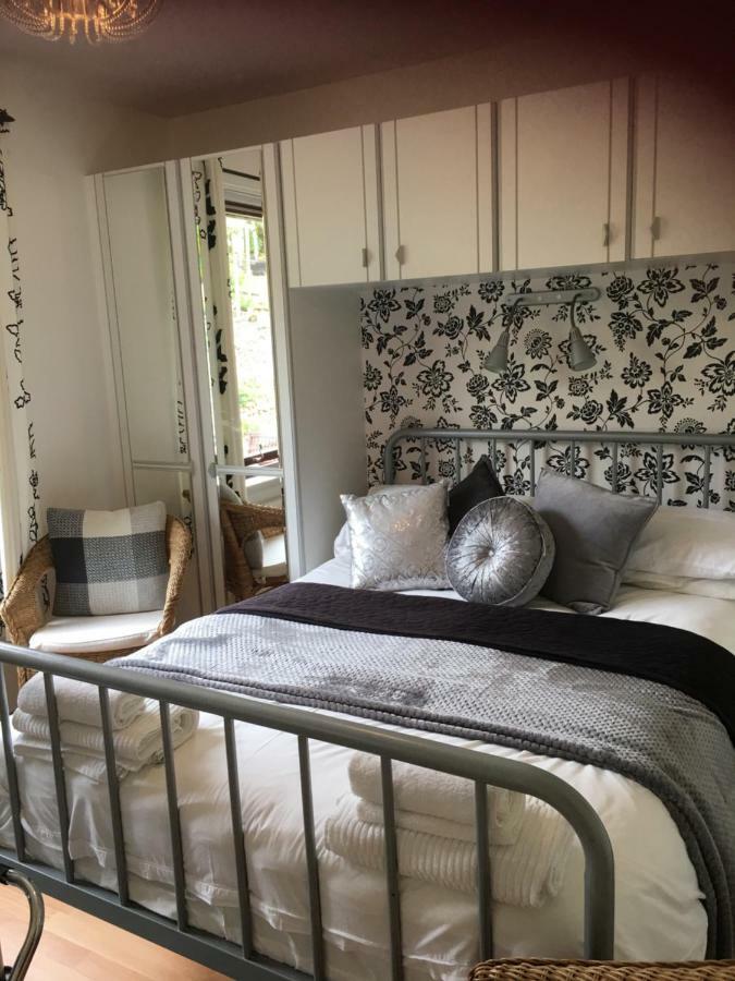 Mo-Dhachaidh B&B プールー エクステリア 写真