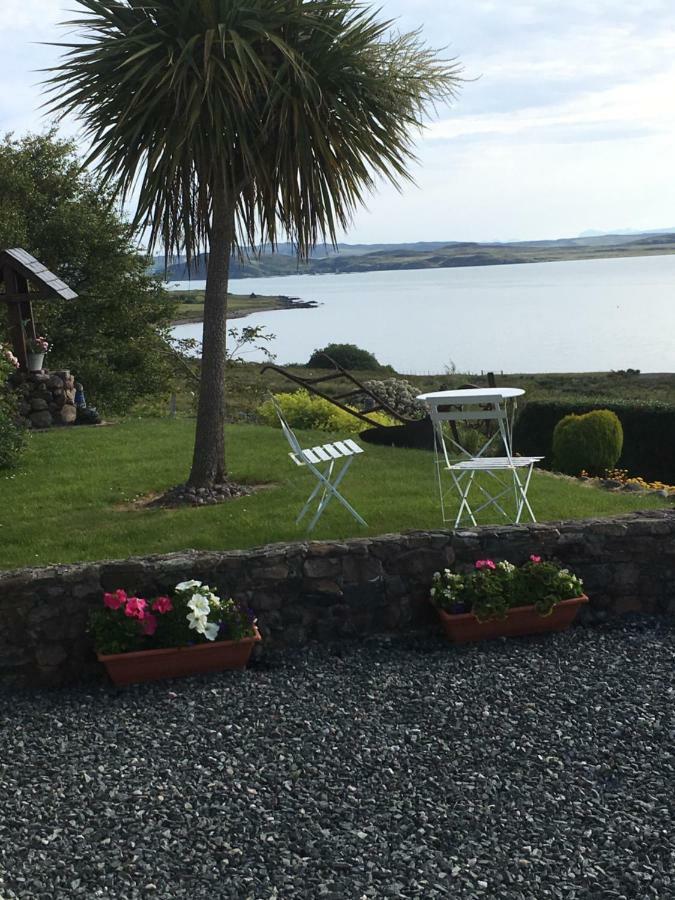 Mo-Dhachaidh B&B プールー エクステリア 写真